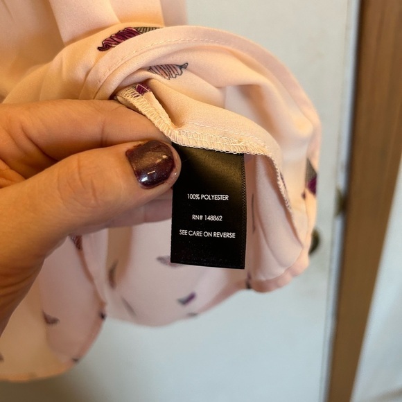 Torrid Harper Georgette Blouse Sz 3 Top Ice Cream 3/4 Roll Tab Sleeve Pink - Picture 6 of 10